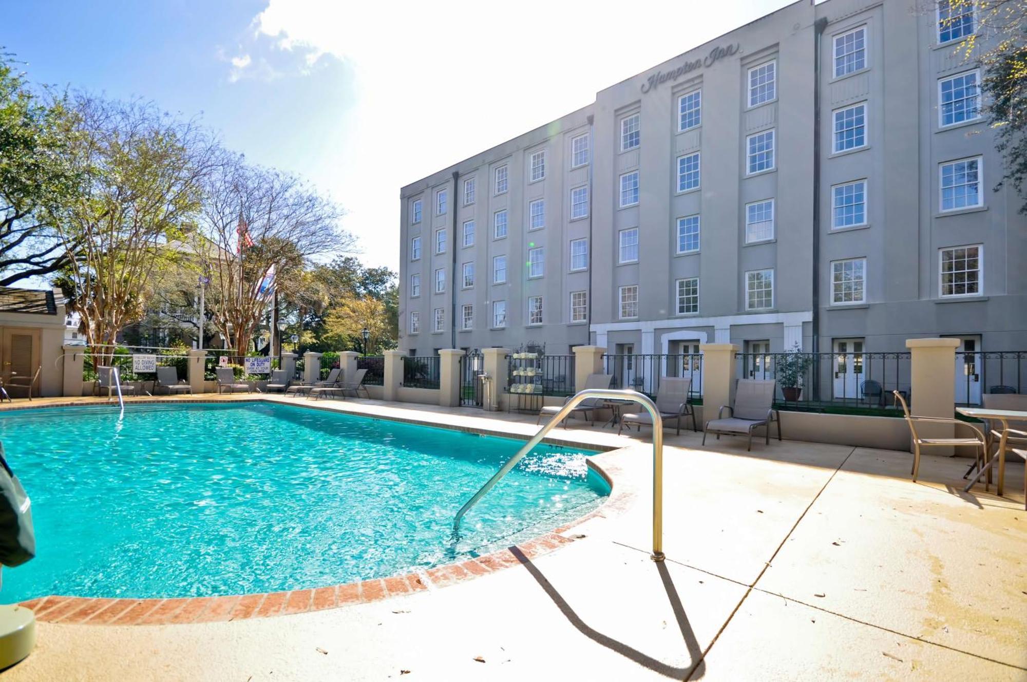 Hampton Inn Charleston-Historic District Exterior photo