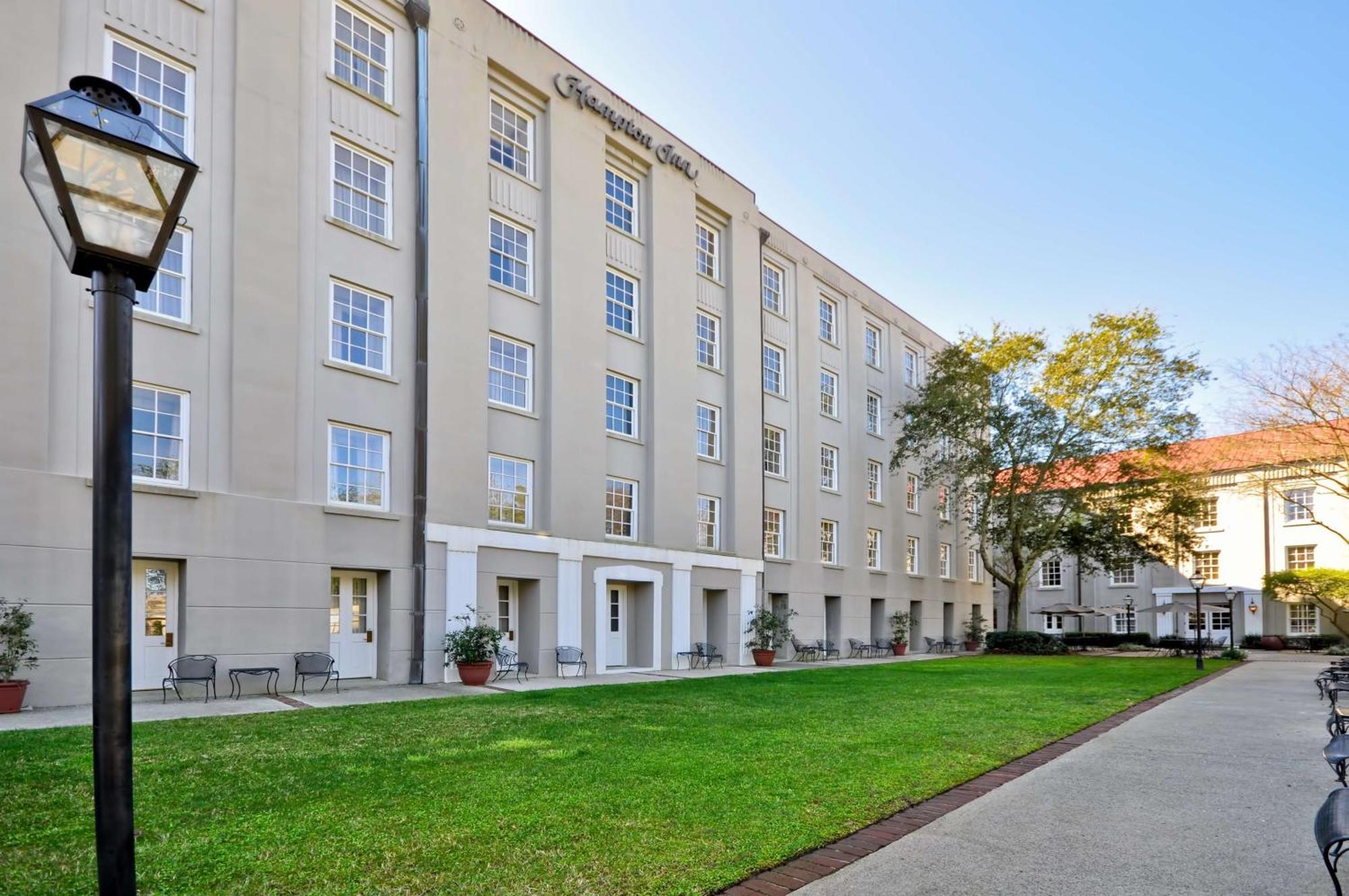 Hampton Inn Charleston-Historic District Exterior photo