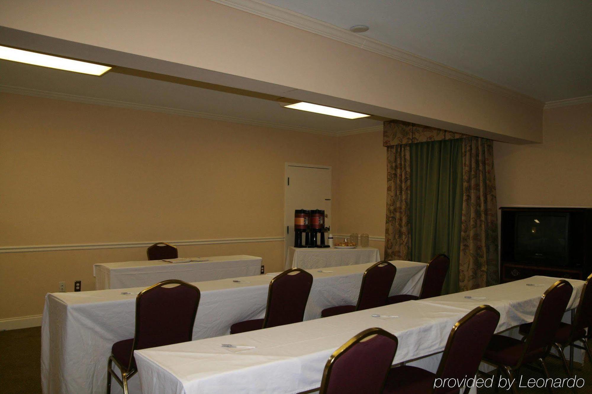 Hampton Inn Charleston-Historic District Room photo